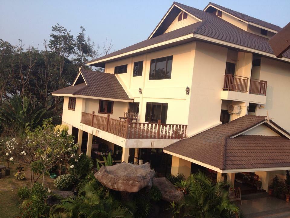 Huaymuang Apartment Ubon Ratchathani Eksteriør billede