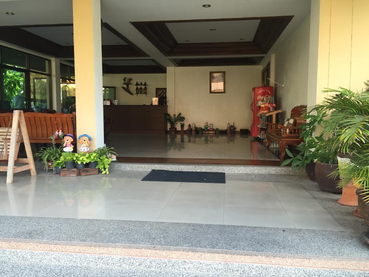 Huaymuang Apartment Ubon Ratchathani Eksteriør billede